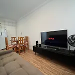 POS003 - APTO 1 Quarto, Centro ao lado do Shop Atlântico, Garagem, Super Completo e Internet Rápida